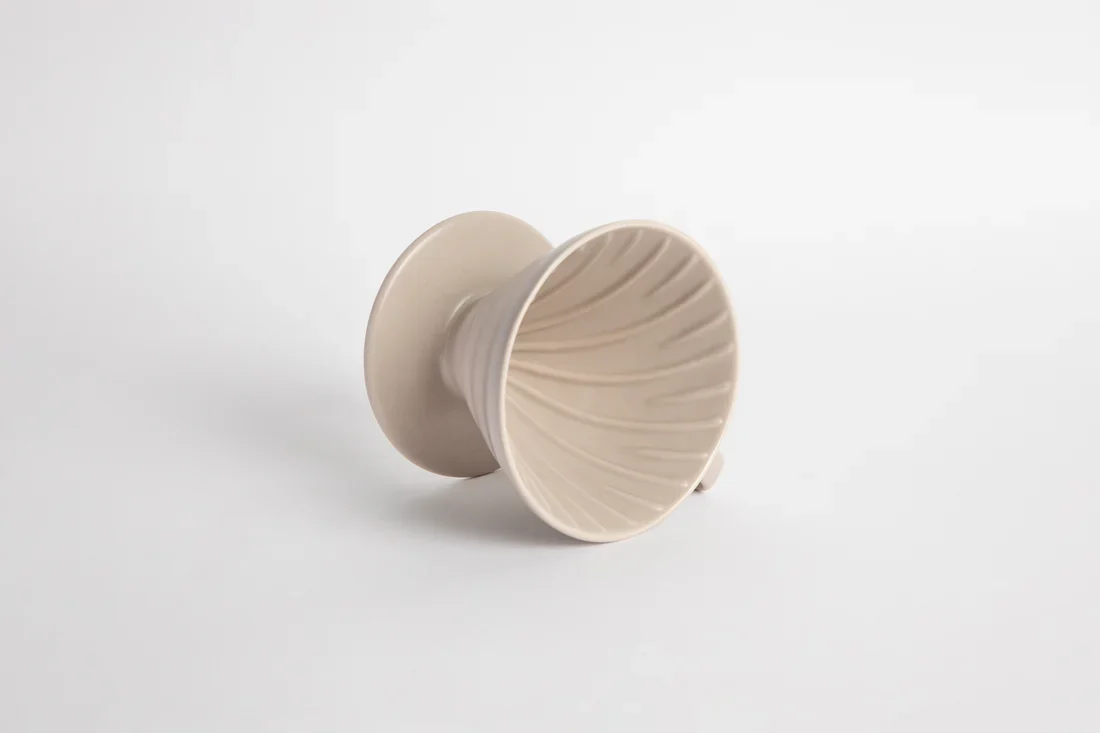 Hario - V60 Ceramic Coffee Dripper 02 - Image 2