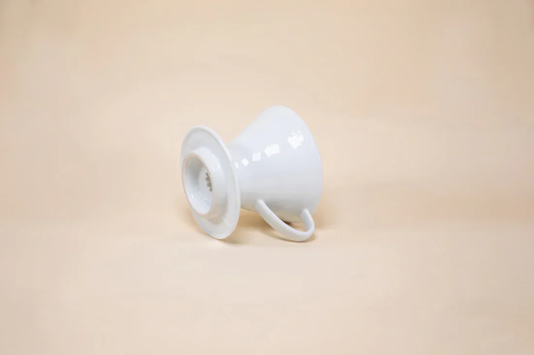 Hario - V60 Ceramic Coffee Dripper 02 - Image 3